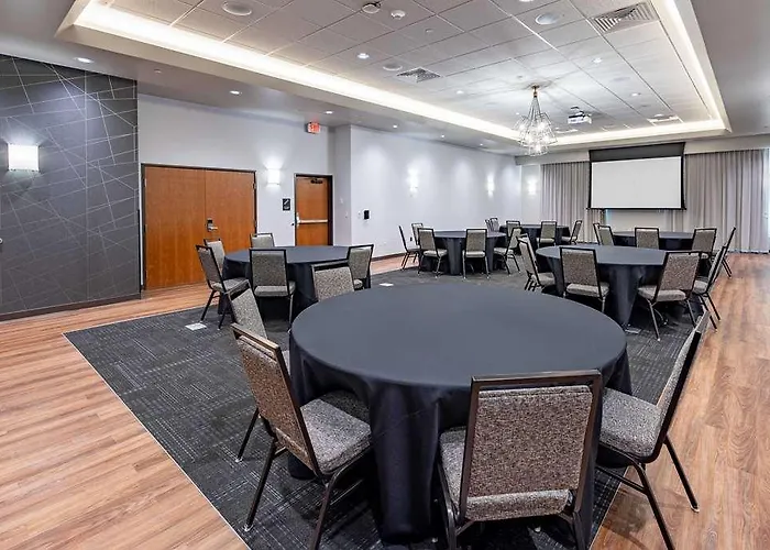 Drury Plaza Hotel Savannah Pooler